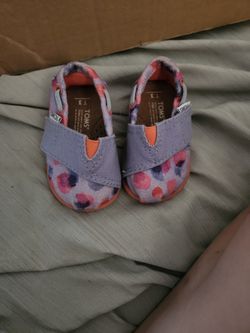 Toms