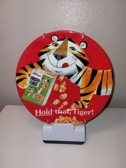 Vintage Kellogg's Tony The Tiger Plate - Hold That Tiger 8 1/4” - Brand new