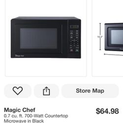 Magic Chef 0.7 CuFt. 700-Watt Counter Top Microwave in black (new in box)