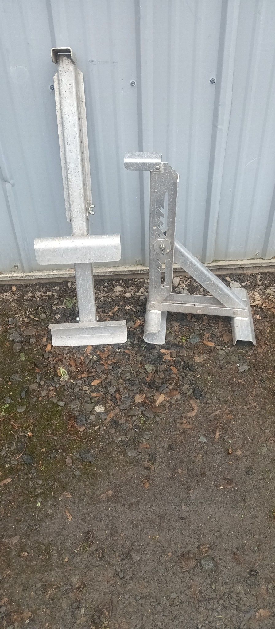 Ladder Jacks