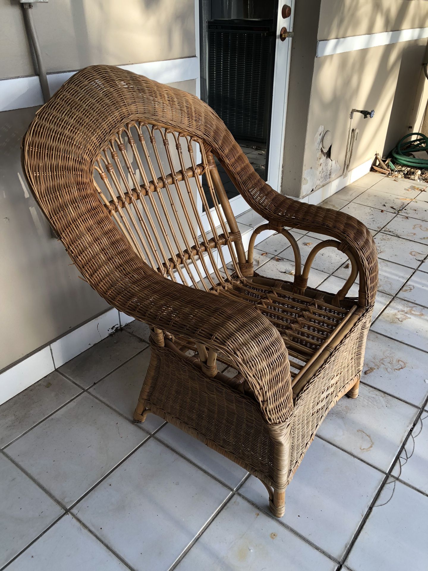 Wicker Chair for Sale in Miami, FL - OfferUp