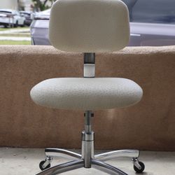 Vintage Ostrich-Embossed Leather Swivel Cream/Ivory Office Chair w/ Chrome Base