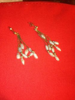 14k Gold . Pearl genuine