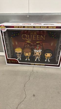 Funko deluxe moment queen- wembley stadium