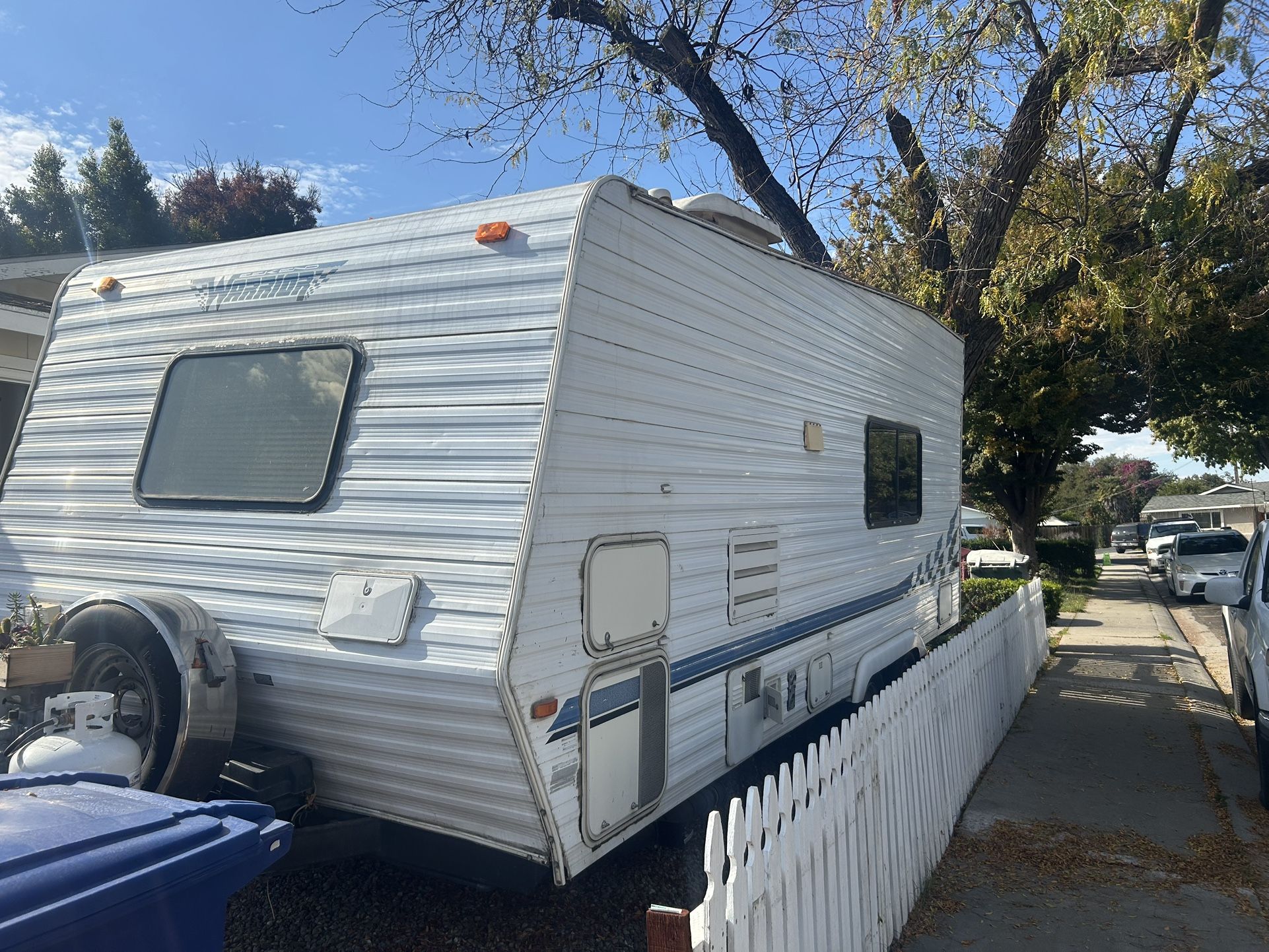 2000 Wknd Warrior N Toy Hauler