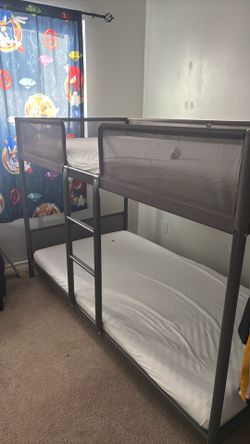 Bunk bed