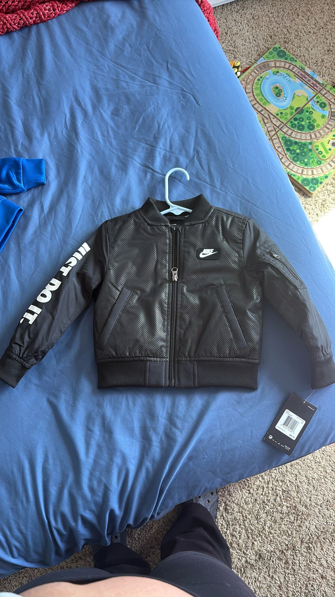 Nike jacket 2T