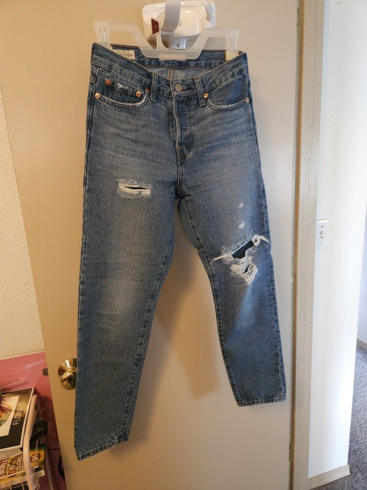 NWOT ♡《LEVI'S WEDGIE JEANS ♡ BUTTON FLY》SIZE 25