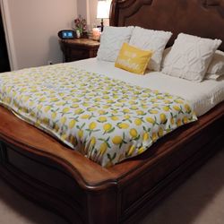 Solid Oak Bedroom Set 