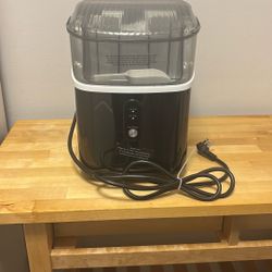 Portable Ice Maker - Like New, Used Only 3 Times!