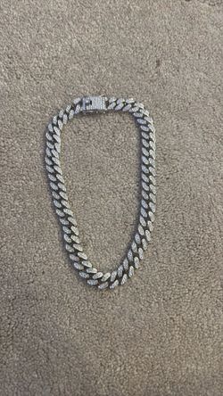iced out cuben link chain