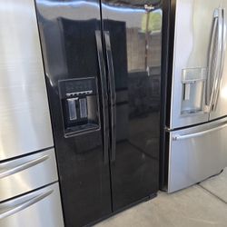 Refrigerator Black 