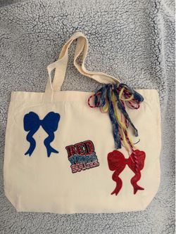 Large Zipper Tote