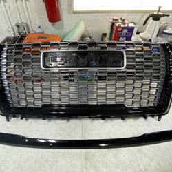 OEM 2023 GMC Yukon Denali Grille Assembly Front Center VADER CHROME GRILL