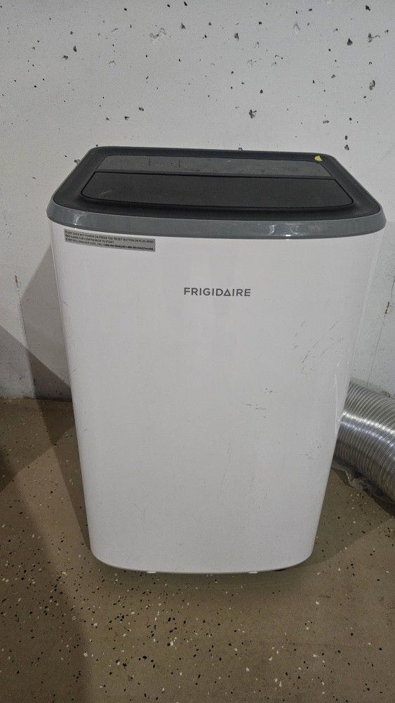 Portable AC Barely Used