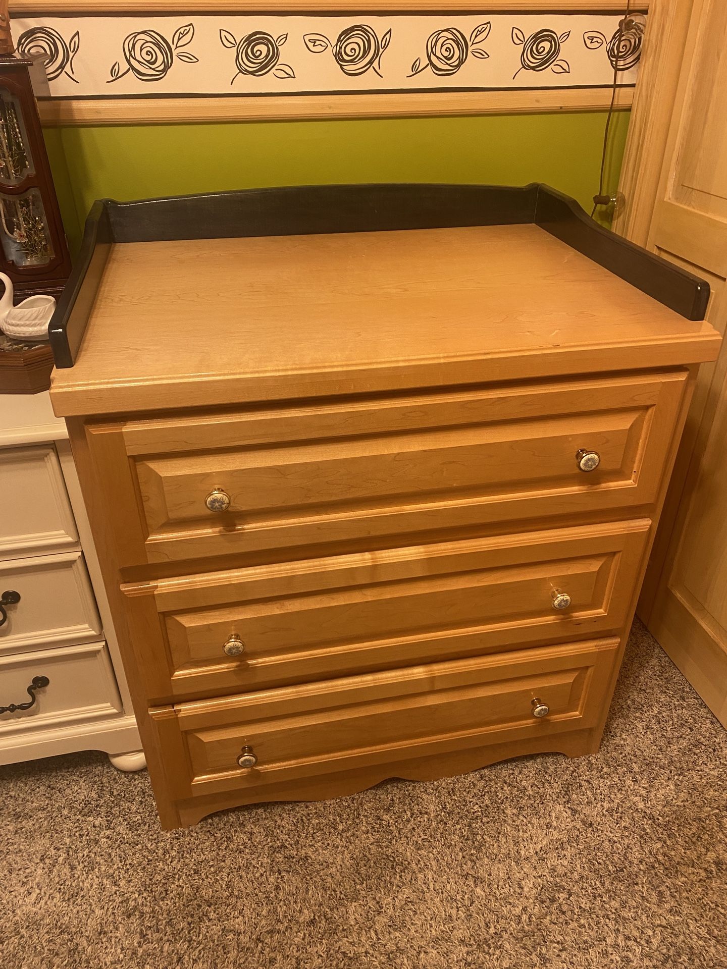 Dresser w/ baby changing tabletop