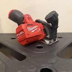 Milwaukee M12 FUEL Brushless 3 in. Cut Off Tool (2522–20)