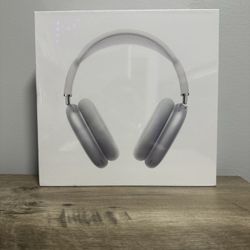 White AirPod Max 