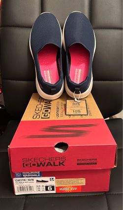 Skechers GoWalk Joy-Aurora Women's Size 6