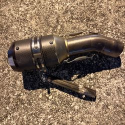 Silenciador de escape de fibra  de vidrio