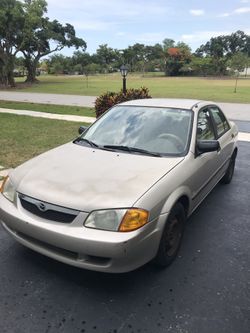 2001 Mazda Protege