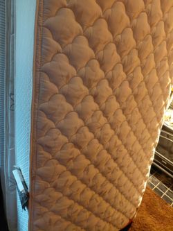 Twin mattress