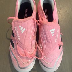 Size M8 Beckham Predator 