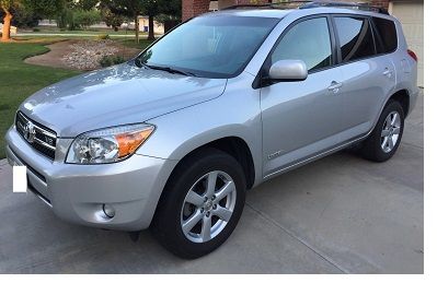 EXTRA CLEAN 2OO7 Toyota RAV4 Limited 2.4L 4WDWheels