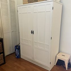 Armoire For Computer Read Description