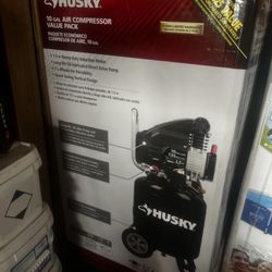 Husky 10gal Air Compressor with extra kit