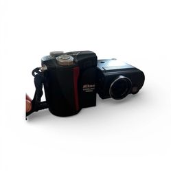 Nikon Digital Camera - Read Description