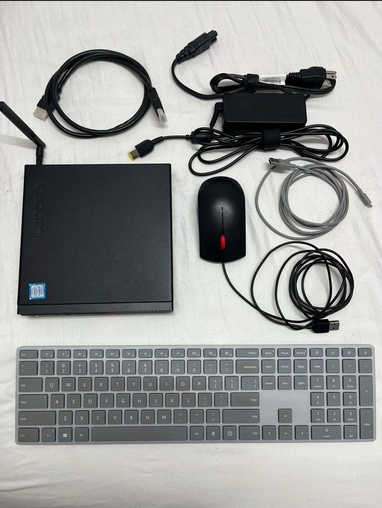 Lenovo Tiny Thinkcentre M900
