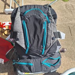 Infantino Convertible Baby Carrier, Multi-Pocket Hand-Carried Baby Carrier