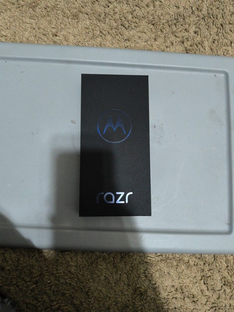 MOTOROLA RAZOR 50 2024 256gb