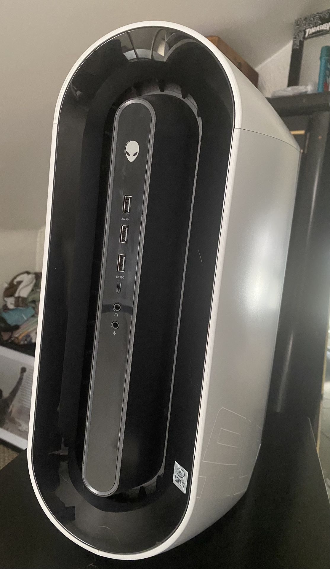 Alienware Aurora R11 W/ Graphics Card NVIDIA GeForce GTX 1660 Ti 6GB