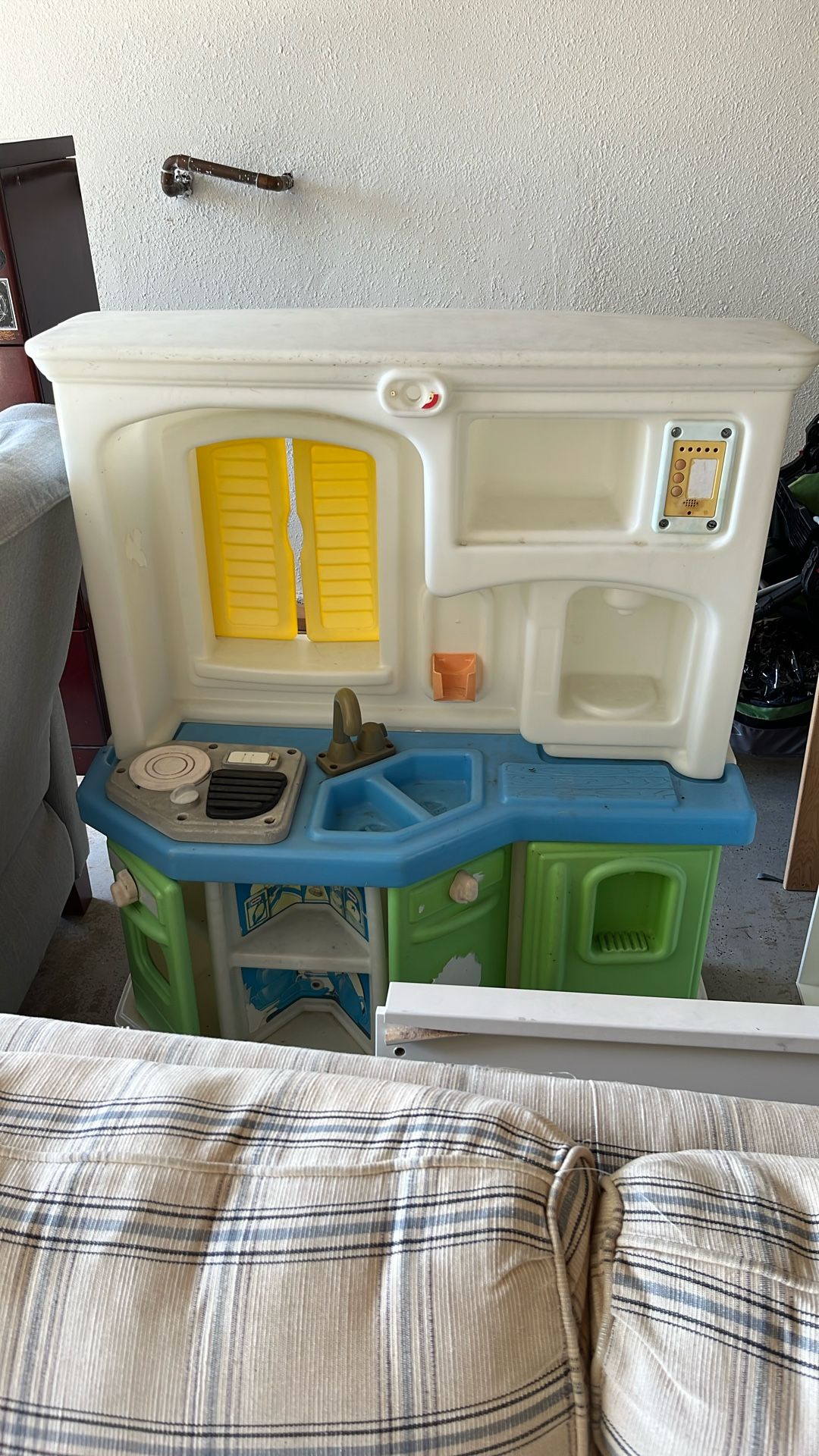 kids plastic kitchen