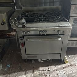 Restaurnt Kitchen Stove
