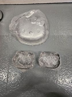 Hello Kitty Baking Molds