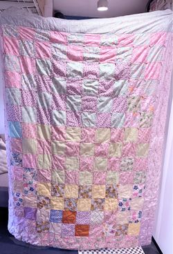 Girls Reversible twin size quilt - handmade