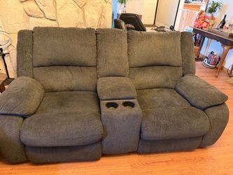Electric Power Reclining Loveseat