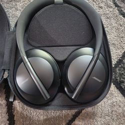 Bose 700