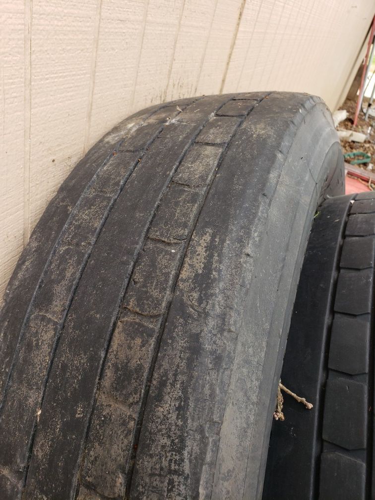 Semi truck tires 295/75r 22.5 for Sale in Alvarado, TX OfferUp