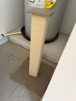 Cat Scratching Post with Wood Base