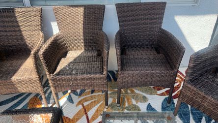 Rattan/wicker chairs