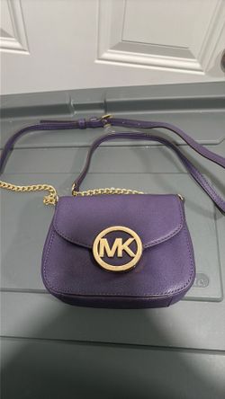 Purple purse