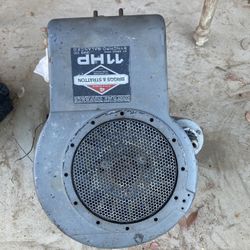 11hp Briggs and Stratton Engine
