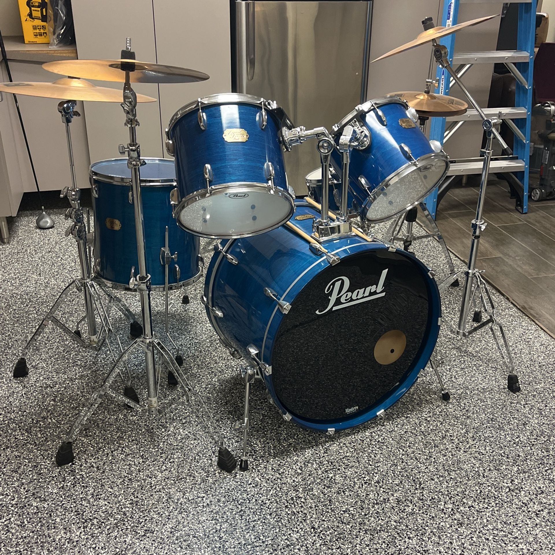 Pearl Beautiful Blue Completed Drum Set