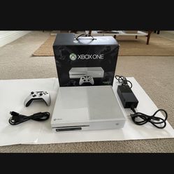 Xbox One Halo Master Chief Collection White Console 500 GB
