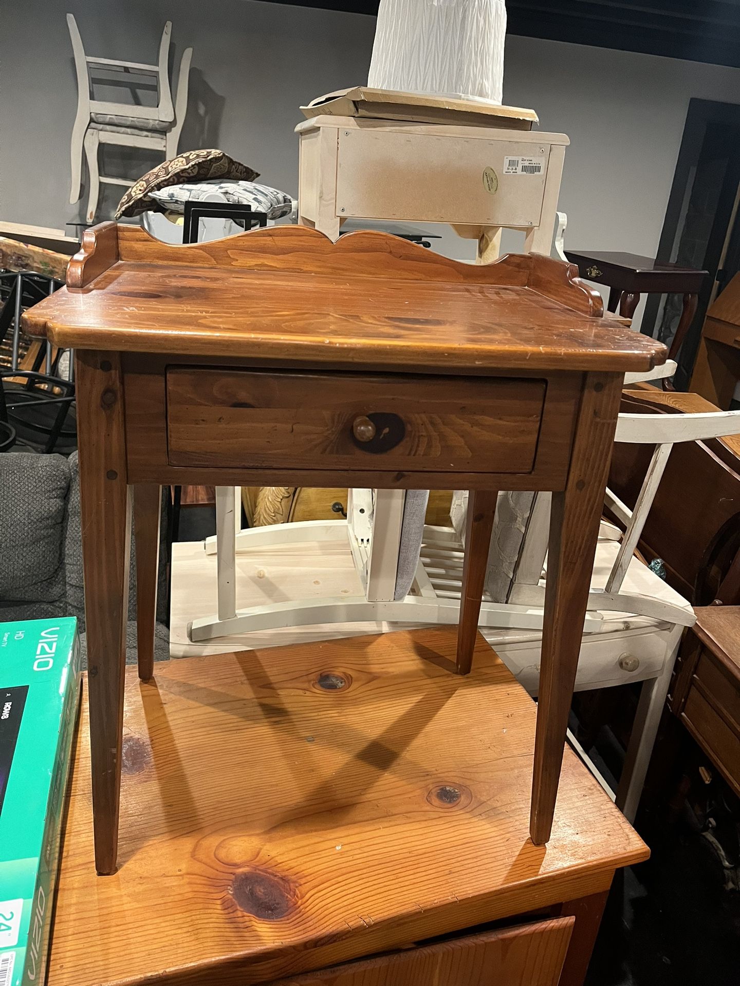 Ethan Allen Shaker Table