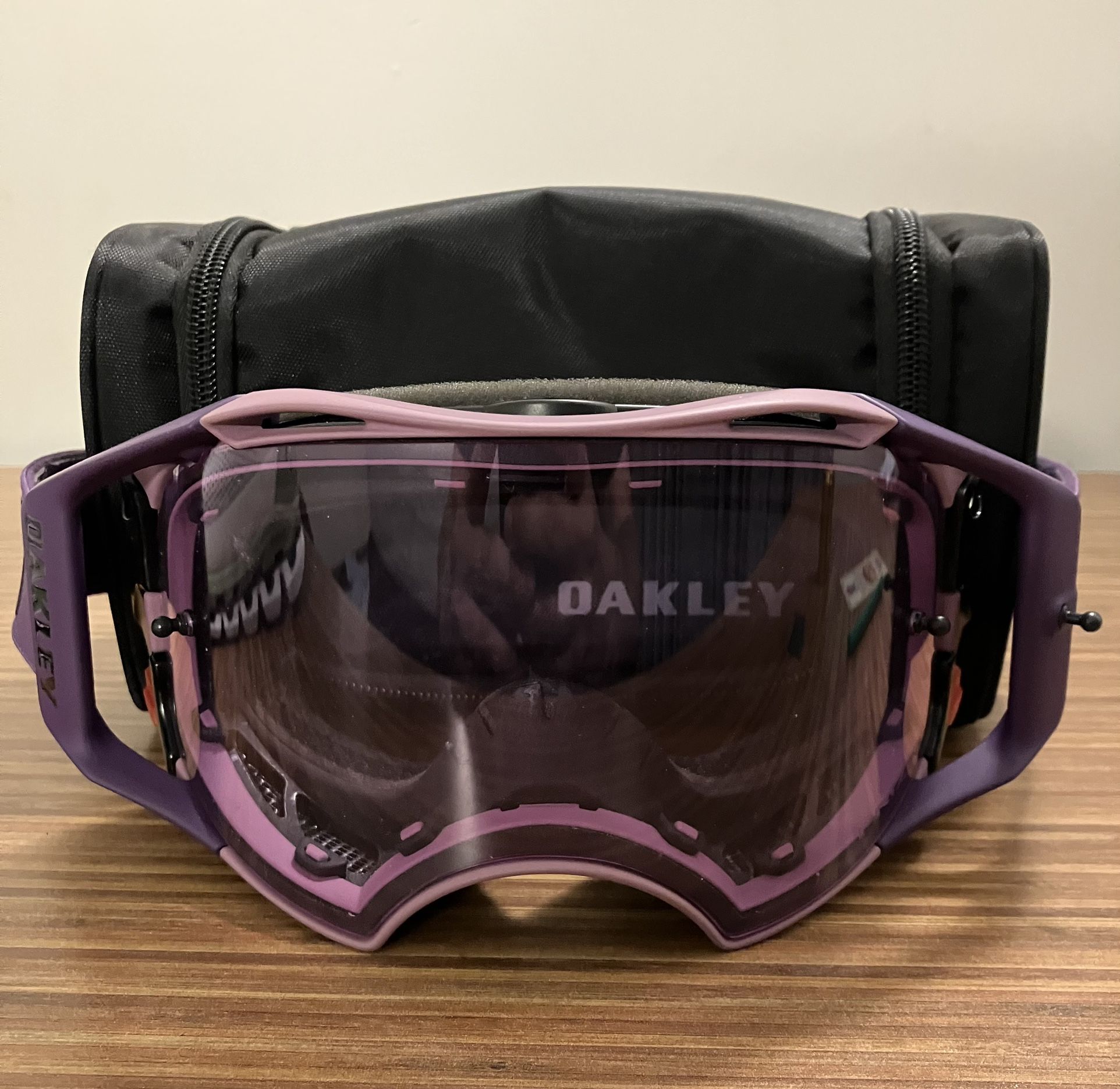 Brand New Oakley Airbrake Limited Edition Purple MX/MTB Goggles